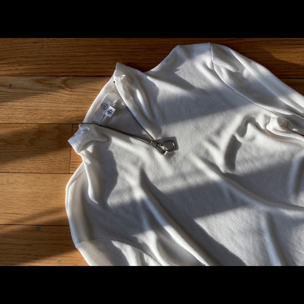 COPY - White zip-up long sleeve top